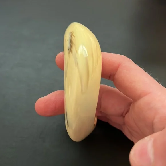 Vintage Plastic Bangle Bracelet, Cream, Black Swirl, Asymmetrical, Retro, Boho - Picture 7 of 9